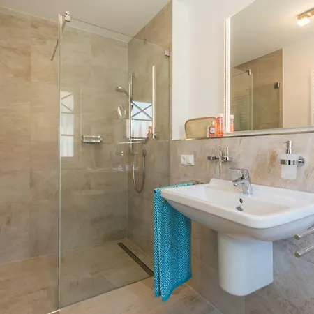 Ostseehaus Seegras Mit Kamin Prerow