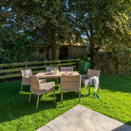 Ostseehaus Seegras Mit Kamin Dom wakacyjny